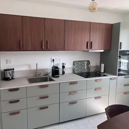 Cozy 2br Flat 10 Min To Centre Appartamento *